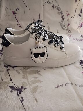 Karl Lagerfeld White Low-Top Sneakers with Black Accent